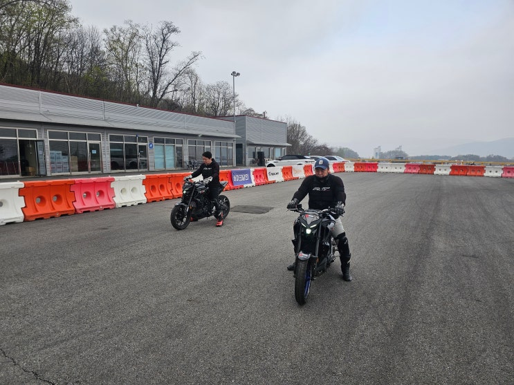 피네스아카데미 라이딩스쿨 [입문Lv.1] 친구와 함께 즐겁게 라이딩!!